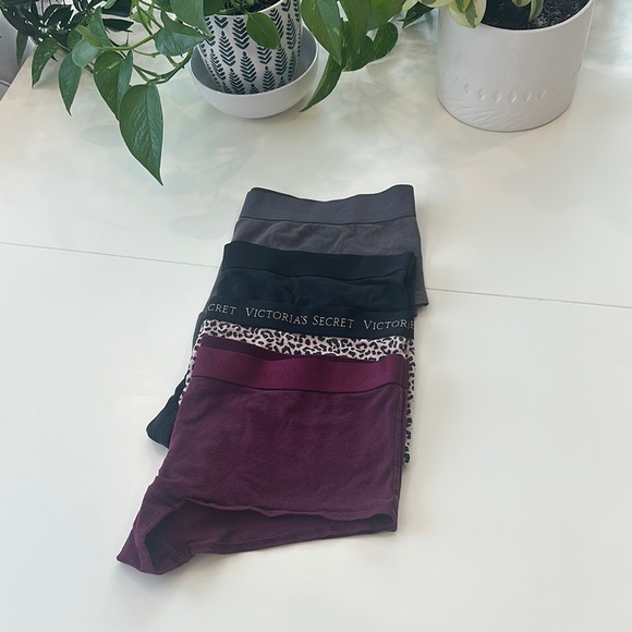 Victoria's Secret + PINK Women's Panties Set - Multicolor - Picture 6 of 7